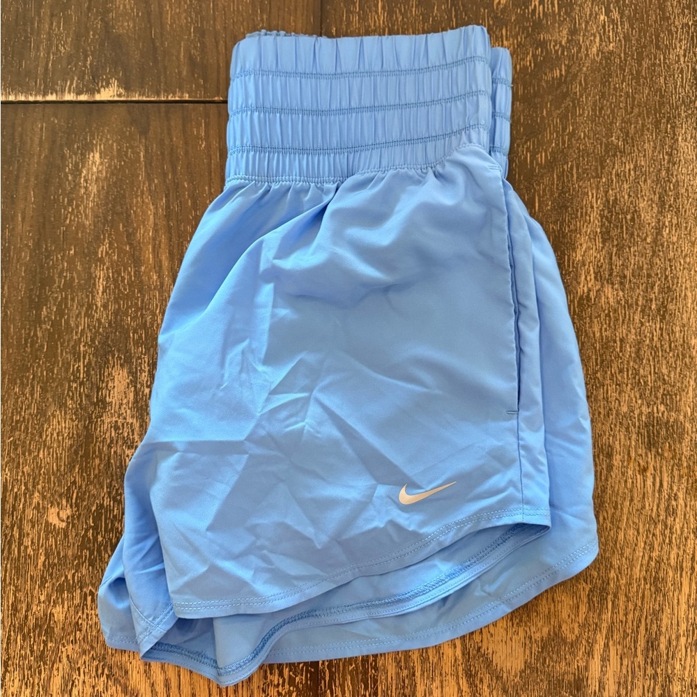 Women’s Nike high waisted short